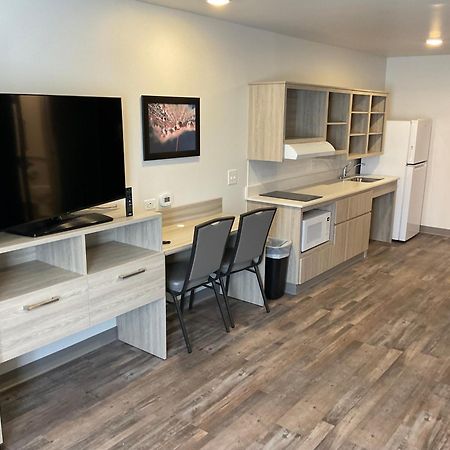 Woodspring Suites Charlotte Airport Екстериор снимка